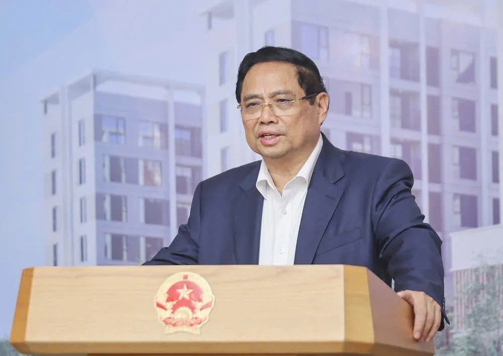 Thủ tướng Phạm Minh Chính phát biểu tại hội nghị sơ kết việc thực hiện chỉ tiêu phát triển NƠXH. Ảnh: VIẾT CHUNG Ông Vũ Văn Tiến, Ủy viên Đoàn Chủ tịch, Trưởng Ban Tuyên giáo Ủy ban Trung ương MTTQ Việt Nam phát biểu tại cuộc làm việc.jpg