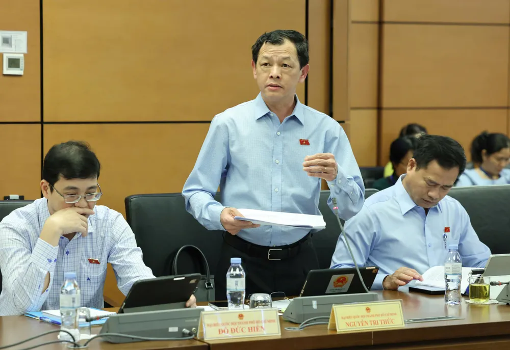 Đại biểu Nguyễn Tri Thức. Ảnh: QUANG PHÚC Đại biểu Nguyễn Tri Thức.jpg