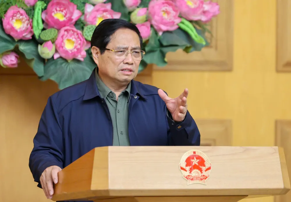 Thủ tướng yêu cầu không để các cháu thiếu nơi học tập, không để người bệnh thiếu nơi chữa bệnh, không để người dân thiếu ăn, thiếu mặc, bị đói rách. Ảnh: VIẾT CHUNG