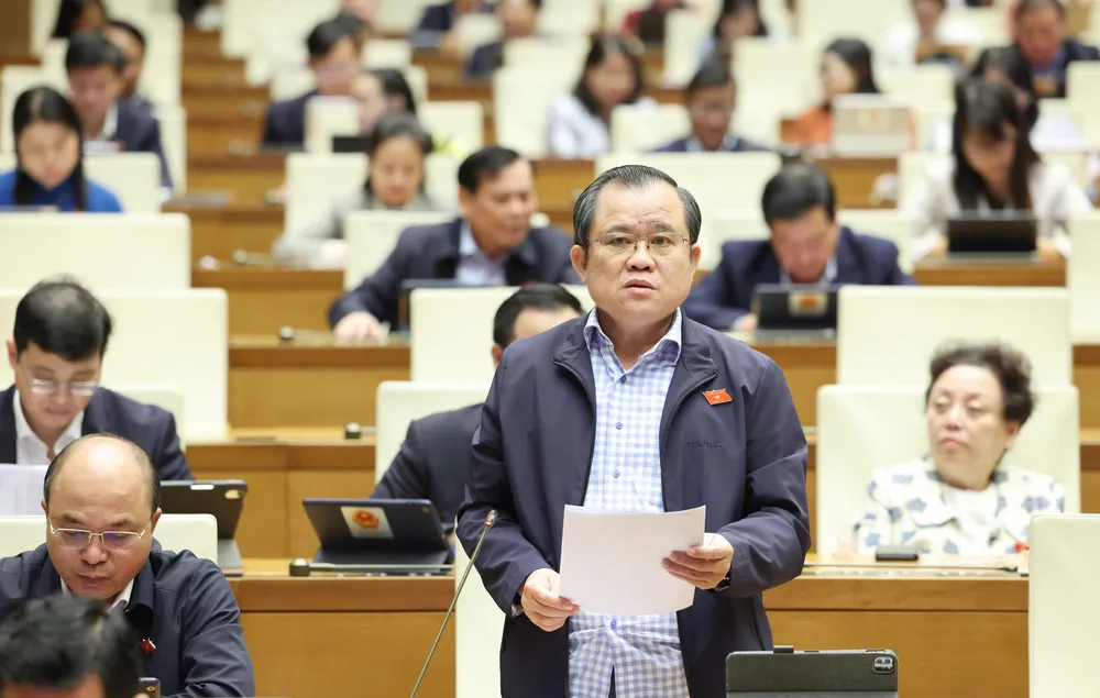 Đại biểu Nguyễn Tâm Hùng (TPHCM).jpg