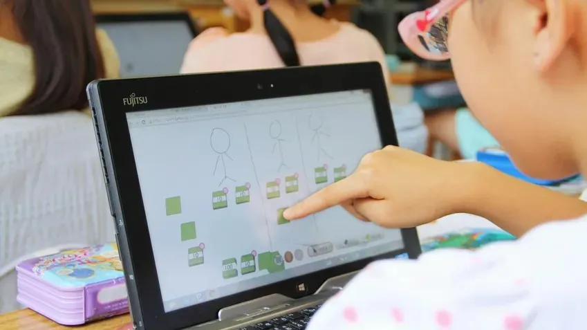 Học sinh có thể làm bài tập trên sách giáo khoa điện tử