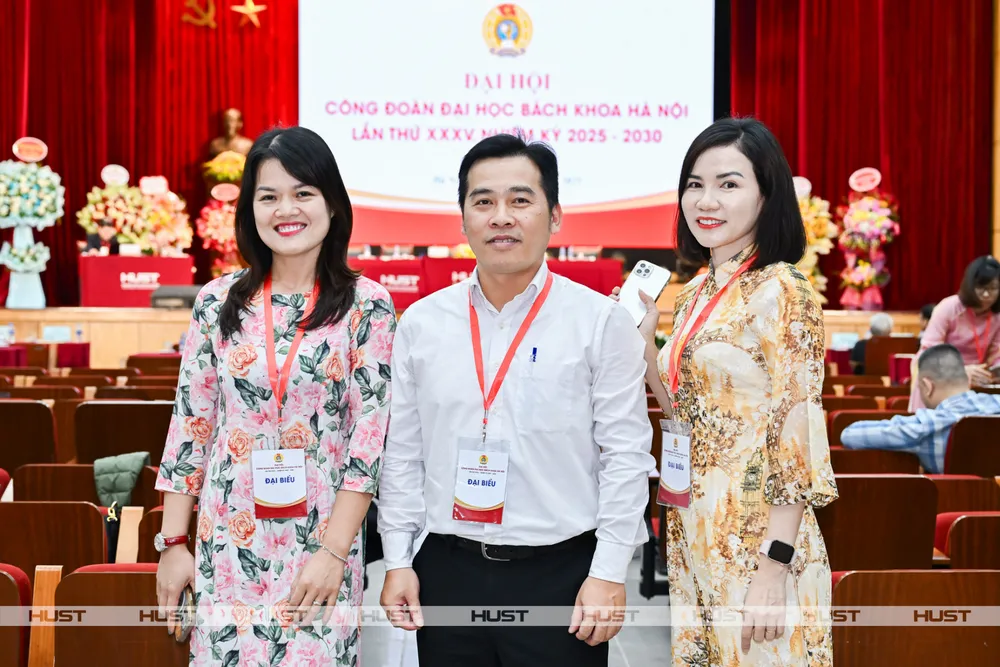 Các đông đoàn viên của ĐHBK.jpg