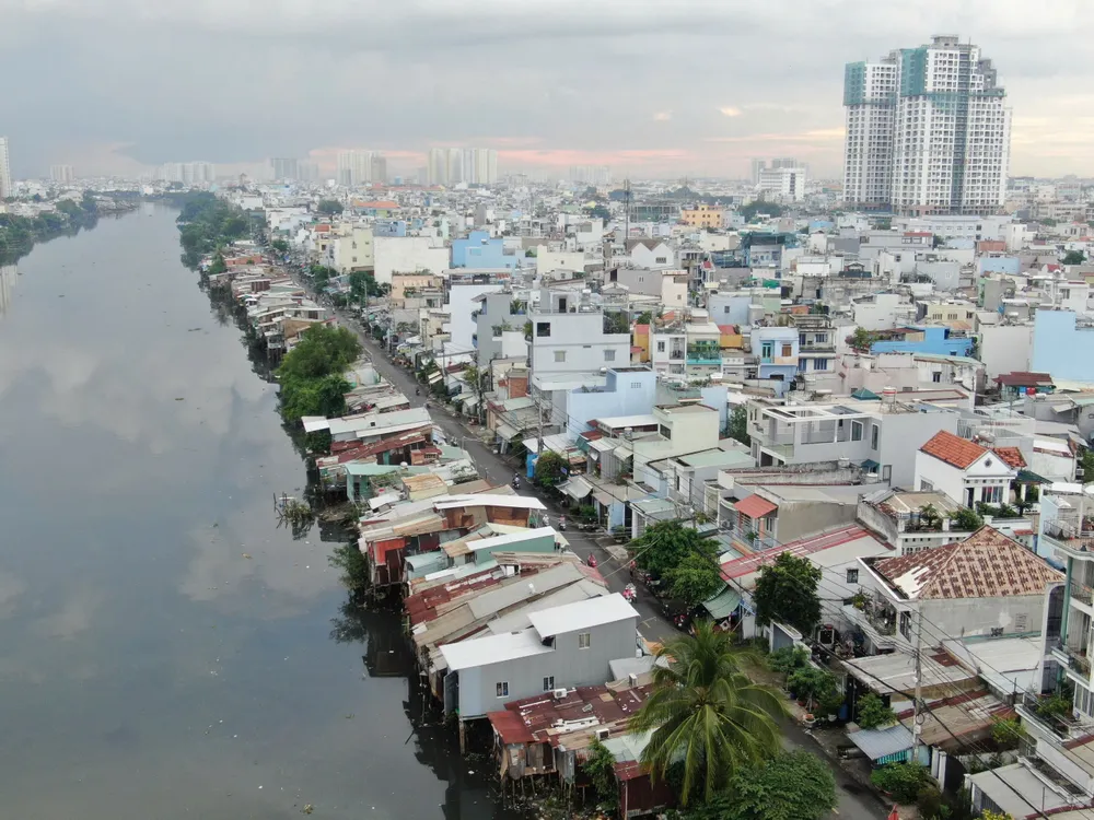 Dự án cải tạo bờ Bắc Kênh Đôi (quận 8, TPHCM). Ảnh: Hoàng Hùng vuong giay tay-h1.jpg