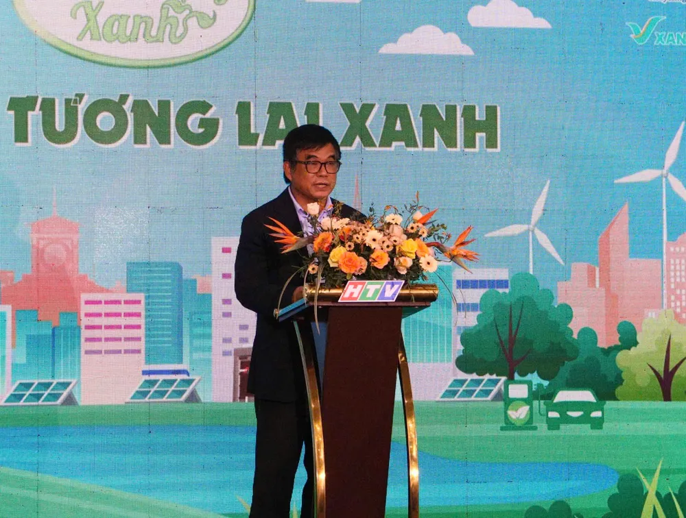 Nhà báo Cao Anh Minh, Tổng Giám đốc HTV phát biểu tại chương trình “Cùng HTV hành động xanh”. Ảnh: THANH HIỀN moi-truong-h1.jpg