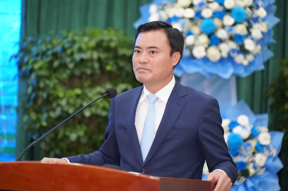 Phó Chủ tịch UBND TPHCM Bùi Xuân Cường phát biểu khai mạc hội nghị. Ảnh: HOÀNG HÙNG quy hoạch. h6.jpg