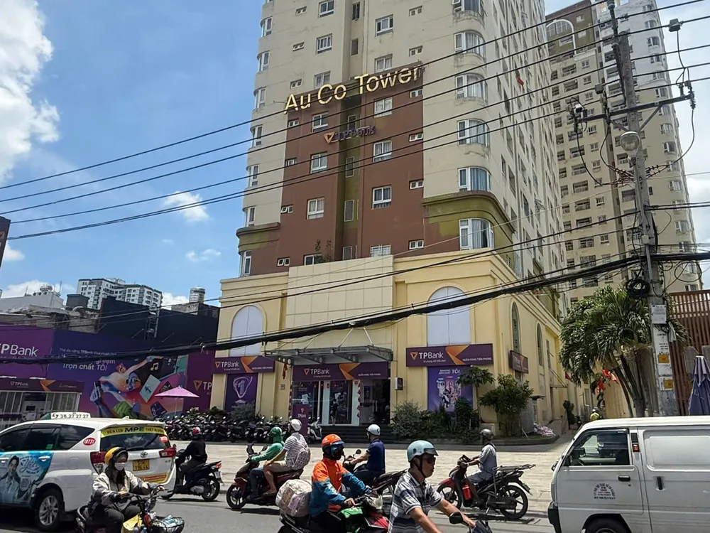 Một số căn hộ tại Chung cư cao tầng số 659 Âu Cơ, phường Tân Phú vừa được gỡ vướng. Ảnh: TH so hong 3.jpg