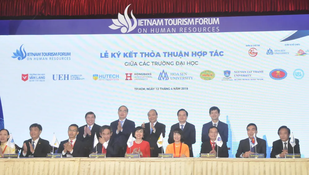 “Khát” nguồn nhân lực du lịch lành nghề ảnh 2 “Khát” nguồn nhân lực du lịch lành nghề ảnh 2