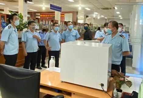 Cục Hải quan TP ủng hộ hơn 1,4 tỷ đồng phòng chống dịch Covid-19 ảnh 1
