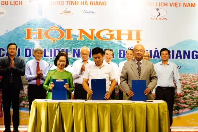 Giới thiệu, đưa khách nội địa đến với Hà Giang ảnh 1