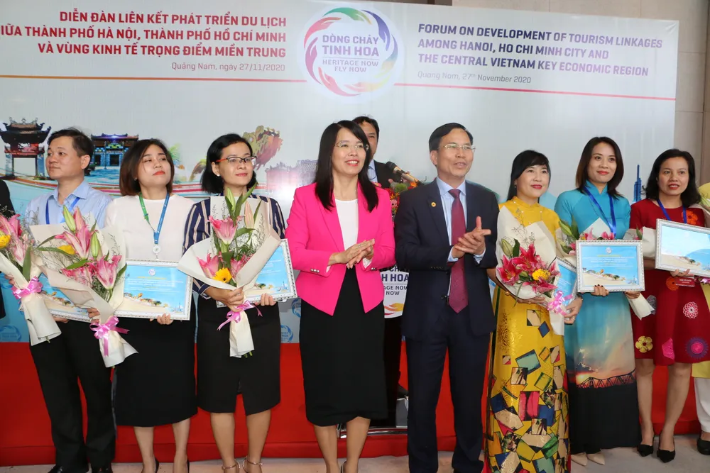 Hàng trăm doanh nghiệp bắt tay nhau tìm cách kích cầu du lịch miền Trung ảnh 3