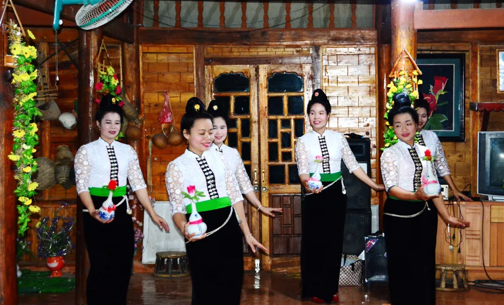 Sức mua tour du lịch lễ 30-4 và 1-5 tăng mạnh ảnh 2