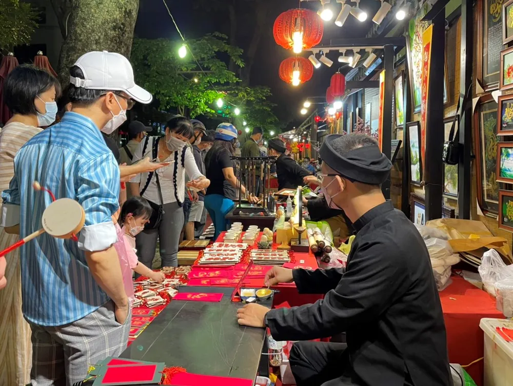 Hơn 80.000 lượt khách tham quan “Lễ hội Tết Việt 2022“ ảnh 2