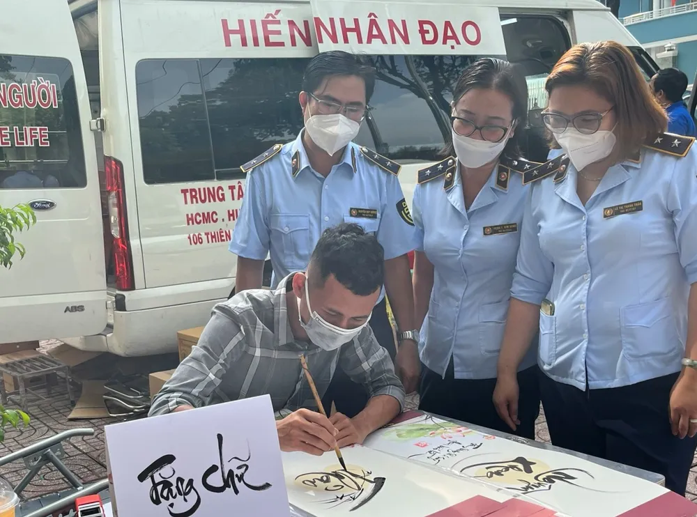 Quản lý thị trường cả nước đồng loạt hiến máu nhân đạo ảnh 2