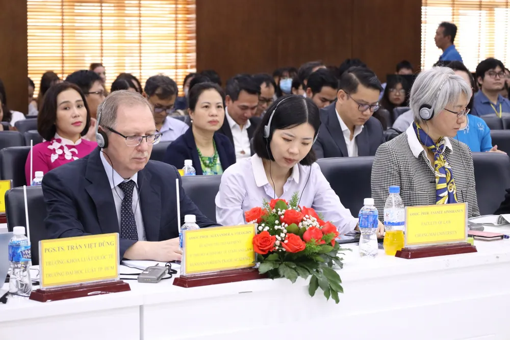 Các đại biểu tham dự hội thảo quốc tế Các đại biểu tham dự hội thảo quốc tế