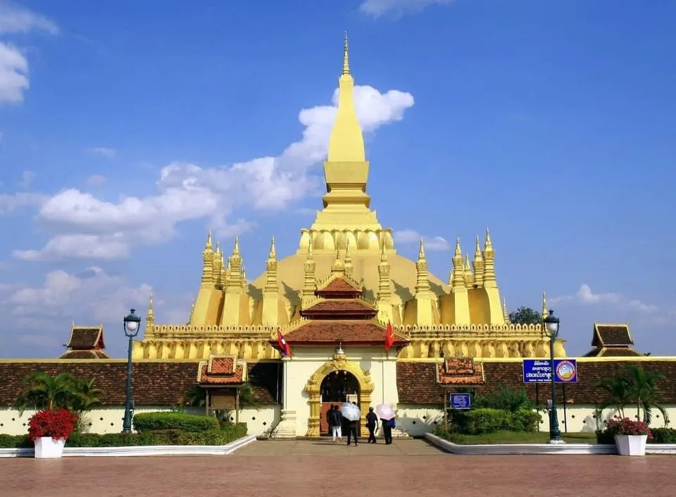 Chùa Pha That Luong, biểu tượng được in trên tiền và quốc huy của Lào. Đây cũng là nơi thường được chọn để tổ chức các lễ hội hoặc lễ kỷ niệm. Ảnh: MINH MẪN - TSTtourist