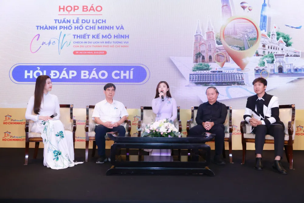 Các đại biểu tham dự cuộc họp ngày 31-10