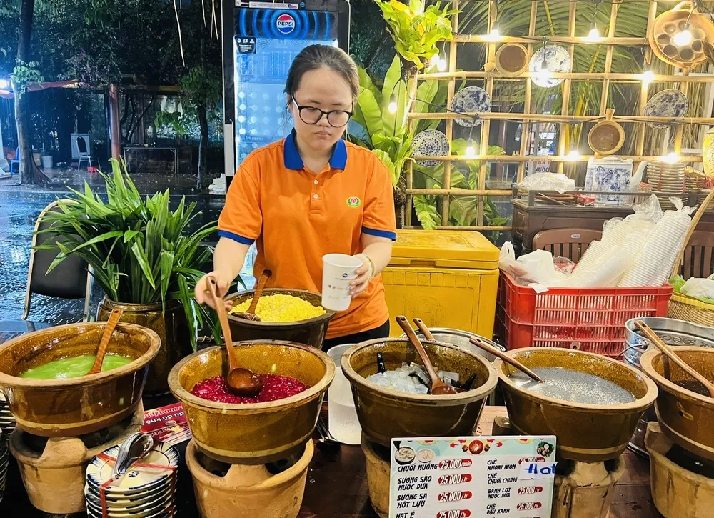 Nhiều món ngon được giới thiệu tại Lễ hội Ẩm thực “Hương sắc phương Nam 2025”, tối 29-5 Món ngon.jpg
