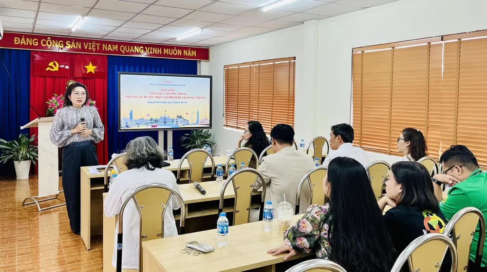 Bà Bùi Thị Ngọc Hiếu, Phó Giám đốc Sở Du lịch TPHCM chia sẻ tại hội nghị Mrs Ngọc Hiếu chia sẻ.jpg