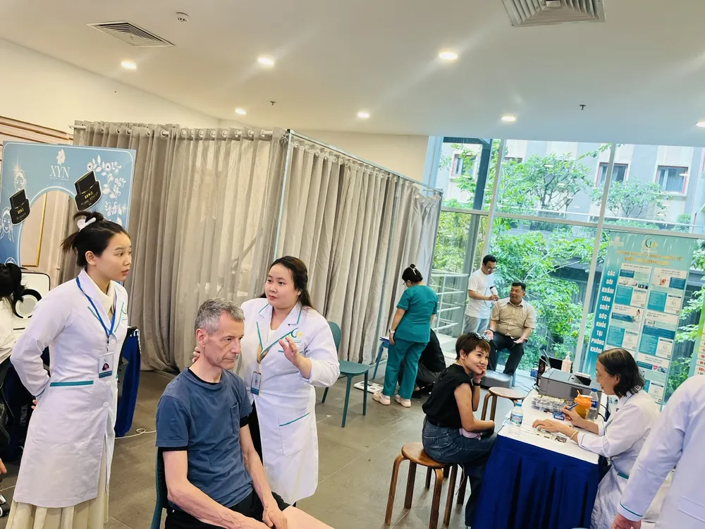Khách quốc tế trải nghiệm dịch vụ kiểm tra sức khỏe tại TPHCM Khách quốc tế trải nghiệm.jpg