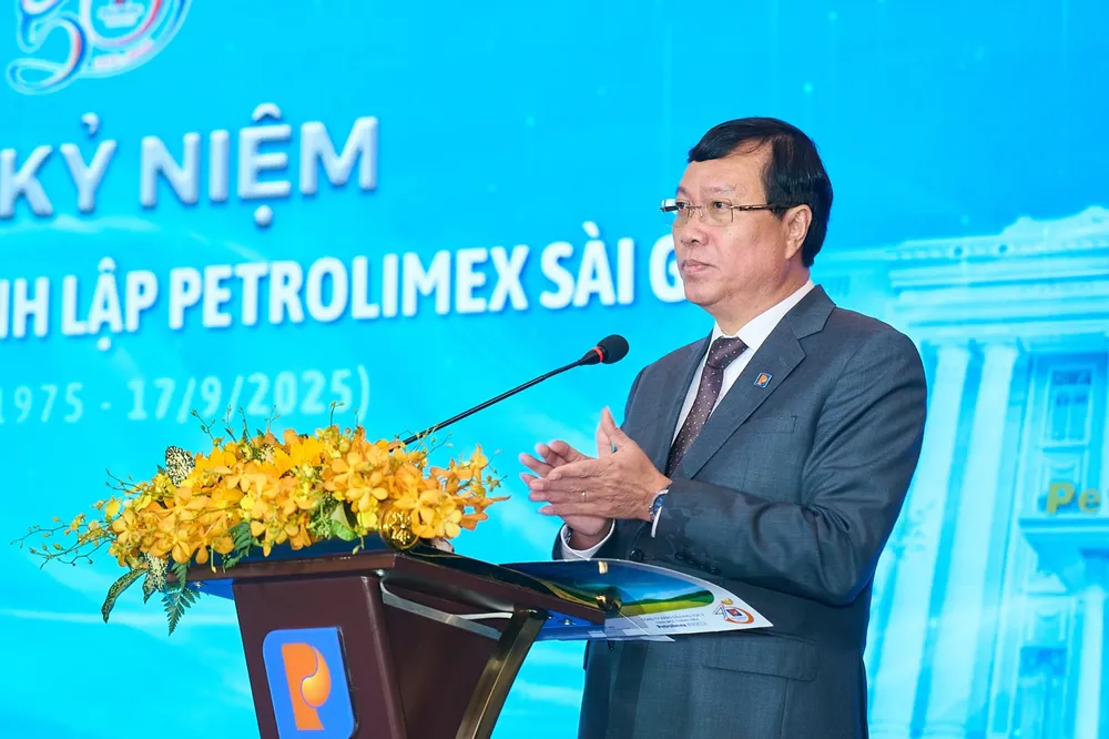 Ông Võ Văn Tân, Bí thư Đảng ủy, Chủ tịch Petrolimex Sài Gòn phát biểu tại Lễ kỷ niệm Ông Tân.png