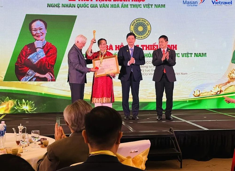 Nghệ nhân Hồ Đắc Thiếu Anh.jpg