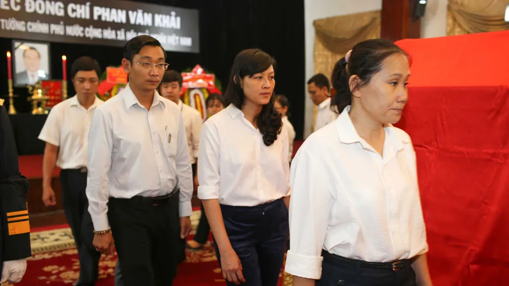Ngày thứ hai cử hành lễ viếng nguyên Thủ tướng Phan Văn Khải ảnh 27