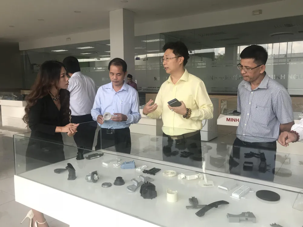 Khối Thi đua 5 bàn giải pháp phát huy nguồn lực kiều bào ảnh 1 Khối Thi đua 5 bàn giải pháp phát huy nguồn lực kiều bào ảnh 1