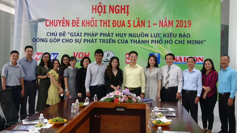 Khối Thi đua 5 bàn giải pháp phát huy nguồn lực kiều bào ảnh 4 Khối Thi đua 5 bàn giải pháp phát huy nguồn lực kiều bào ảnh 4
