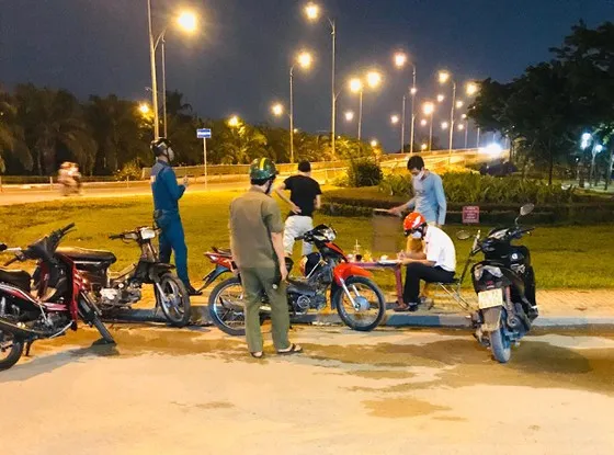 TPHCM tiếp tục cách ly xã hội đến ngày 22-4 ảnh 1 TPHCM tiếp tục cách ly xã hội đến ngày 22-4 ảnh 1
