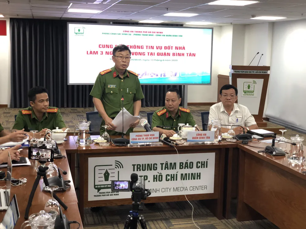 Khởi tố vụ án phóng hỏa khiến 3 người tử vong tại quận Bình Tân, đối tượng Phan Văn Quang thừa nhận hành vi phạm tội ảnh 1 Khởi tố vụ án phóng hỏa khiến 3 người tử vong tại quận Bình Tân, đối tượng Phan Văn Quang thừa nhận hành vi phạm tội ảnh 1