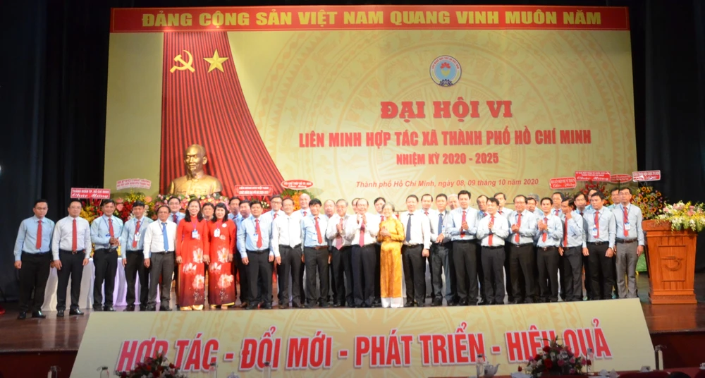 Đồng chí Trần Ngọc Hưng tái đắc cử Chủ tịch Liên minh Hợp tác xã TPHCM ảnh 2 Đồng chí Trần Ngọc Hưng tái đắc cử Chủ tịch Liên minh Hợp tác xã TPHCM ảnh 2
