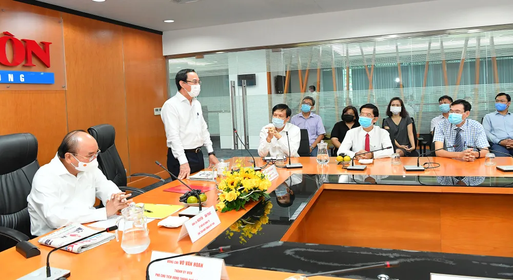 Chủ tịch nước Nguyễn Xuân Phúc: Báo SGGP đổi mới tư duy, quyết liệt hành động để xứng đáng vị thế của TPHCM ảnh 6