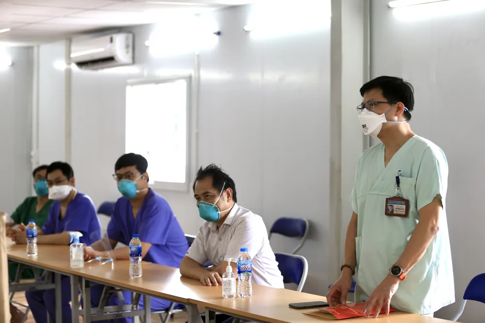 Chủ tịch HĐND TPHCM Nguyễn Thị Lệ: Không bao giờ quên những đóng góp to lớn của các y bác sĩ ảnh 7 Chủ tịch HĐND TPHCM Nguyễn Thị Lệ: Không bao giờ quên những đóng góp to lớn của các y bác sĩ ảnh 7