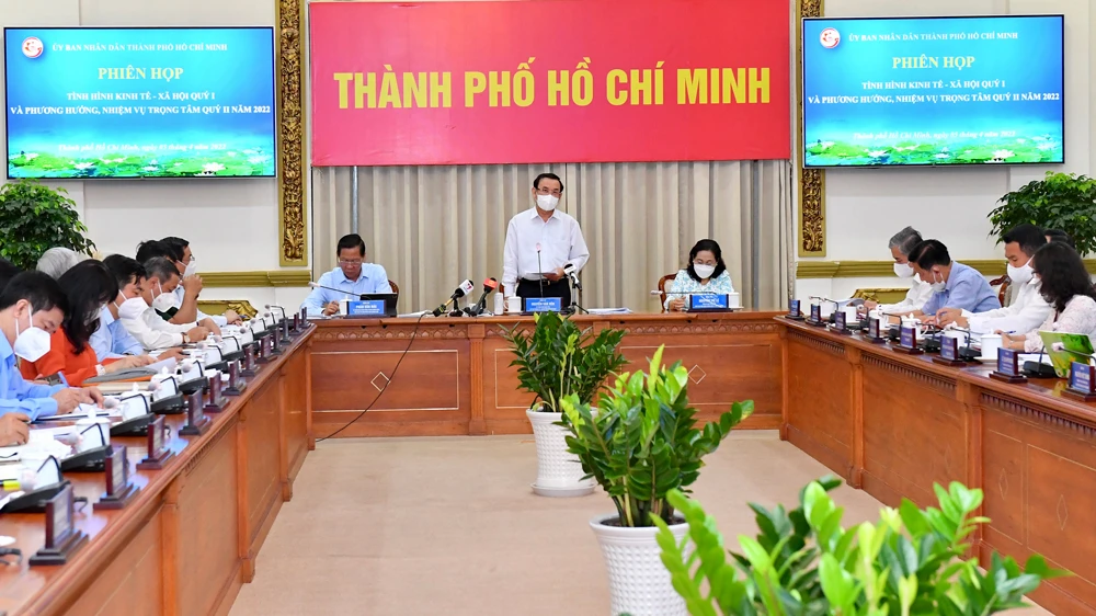 Buổi họp kinh tế - xã hội quý 1-2022 và nhiệm vụ trọng tâm quý 2-2022. Ảnh: VIỆT DŨNG