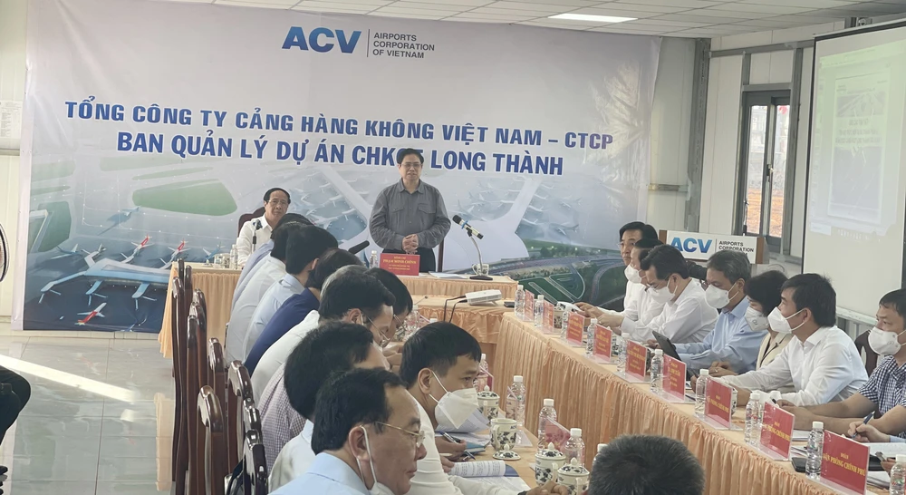 Thủ tướng Phạm Minh Chính làm việc với Ban quản lý dự án sân bay Long Thành