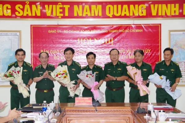 Bộ đội Biên phòng TPHCM có Chỉ huy trưởng và Chính ủy Bộ Chỉ huy mới ảnh 2 Bộ đội Biên phòng TPHCM có Chỉ huy trưởng và Chính ủy Bộ Chỉ huy mới ảnh 2