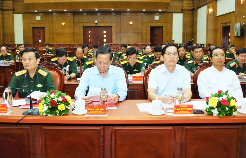 Đảng ủy Quân khu 7 tổng kết 10 năm thực hiện Nghị quyết Trung ương 8 khóa XI ​ ảnh 3