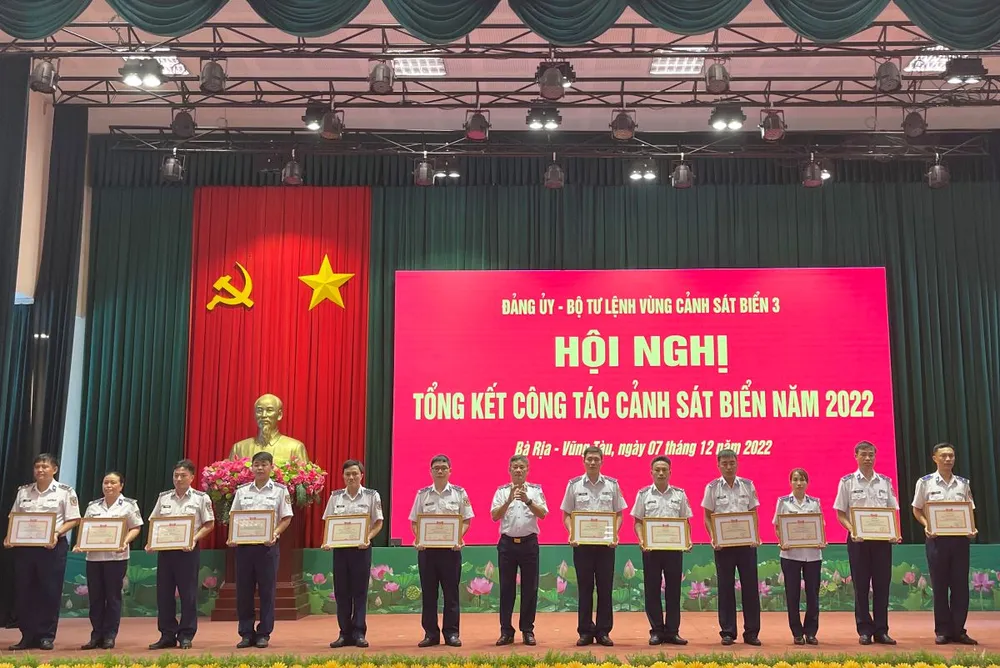 Vùng Cảnh sát biển 3 đã quán triệt, thực hiện nghiêm công tác sẵn sàng chiến đấu ảnh 1