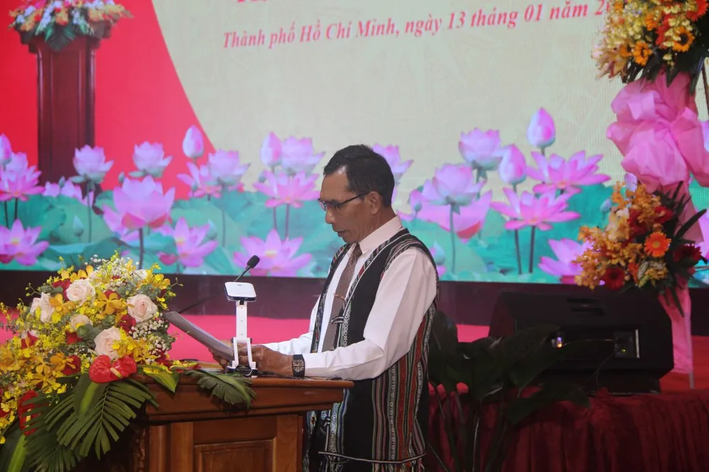 Đại biểu KTiếu phát biểu tham luận tại buổi gặp mặt. Ảnh: TRẦN YÊN Đại biểu KTiếu phát biểu tham luận tại buổi gặp mặt. Ảnh: TRẦN YÊN