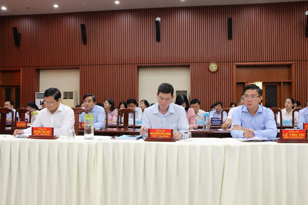 Các đại biểu tham dự hội nghị. Ảnh: TRẦN YÊN