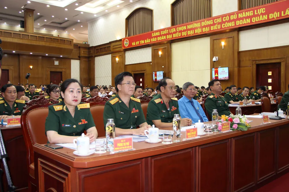 Quang cảnh tại Đại hội Đại biểu Công đoàn Quân khu 7 Quang cảnh tại Đại hội Đại biểu Công đoàn Quân khu 7