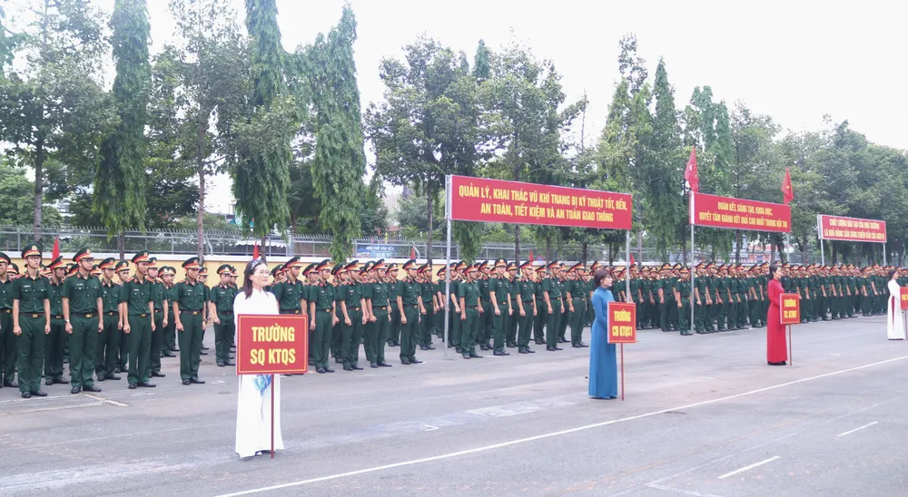 Các trường tham dự hội thi trong lễ khai mạc Các trường tham dự hội thi trong lễ khai mạc