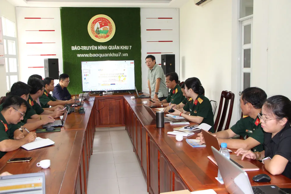 Quang cảnh hội nghị Quang cảnh hội nghị