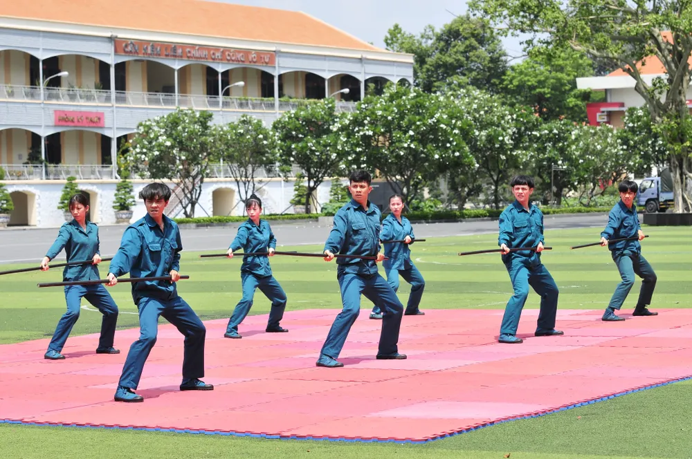 Dân quân tự vệ TPHCM biểu diễn võ thuật tại hội diễn quốc phòng, thể thao Dân quân tự vệ TPHCM biểu diễn võ thuật tại hội diễn quốc phòng, thể thao