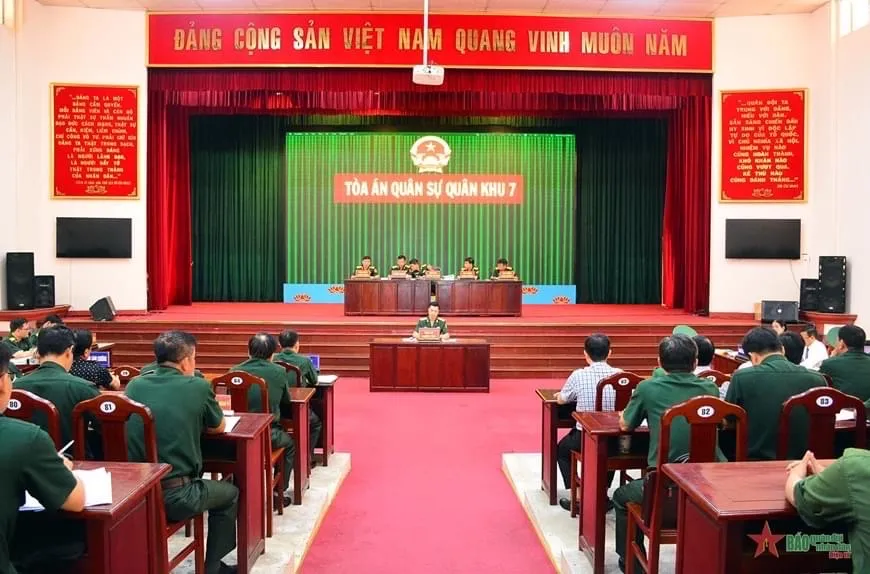 Quang cảnh phiên tòa xét xử sơ thẩm bị cáo Nguyễn Lê Tấn Tài