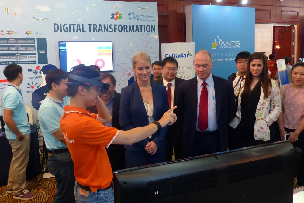 Thứ trưởng Nguyễn Thành Hưng: Việt Nam có thể đứng trên vai Google, Microsoft để phát triển ảnh 2