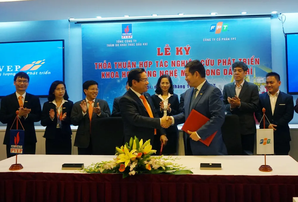 Cách mạng 4.0 trong thăm dò và khai thác dầu khí ảnh 1