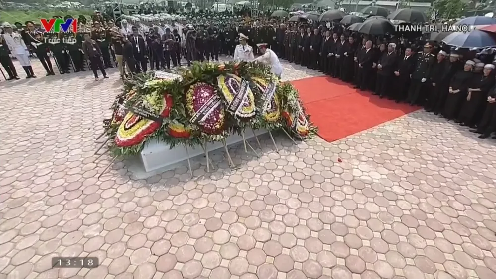 Quê nhà đón linh cữu nguyên Tổng Bí thư Đỗ Mười về nơi an nghỉ cuối cùng ảnh 10