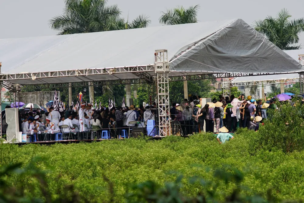 Quê nhà đón linh cữu nguyên Tổng Bí thư Đỗ Mười về nơi an nghỉ cuối cùng ảnh 23