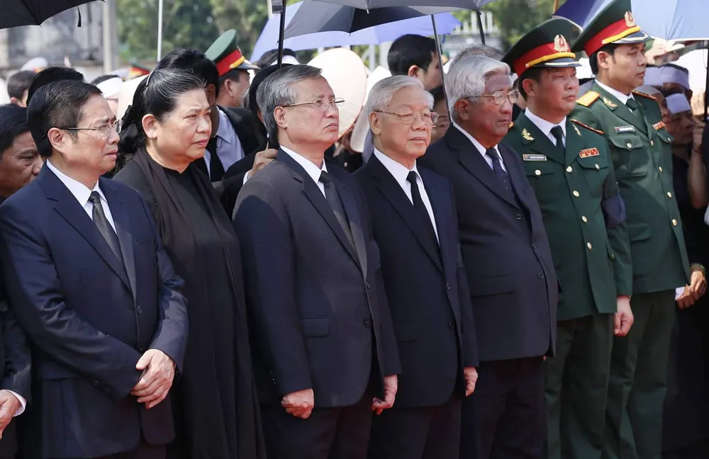 Quê nhà đón linh cữu nguyên Tổng Bí thư Đỗ Mười về nơi an nghỉ cuối cùng ảnh 9